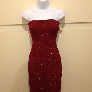 NWT XS Red Shimmery Strapless Dress